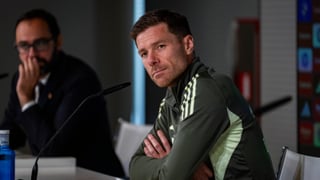 El vestuario duda de Xabi Alonso