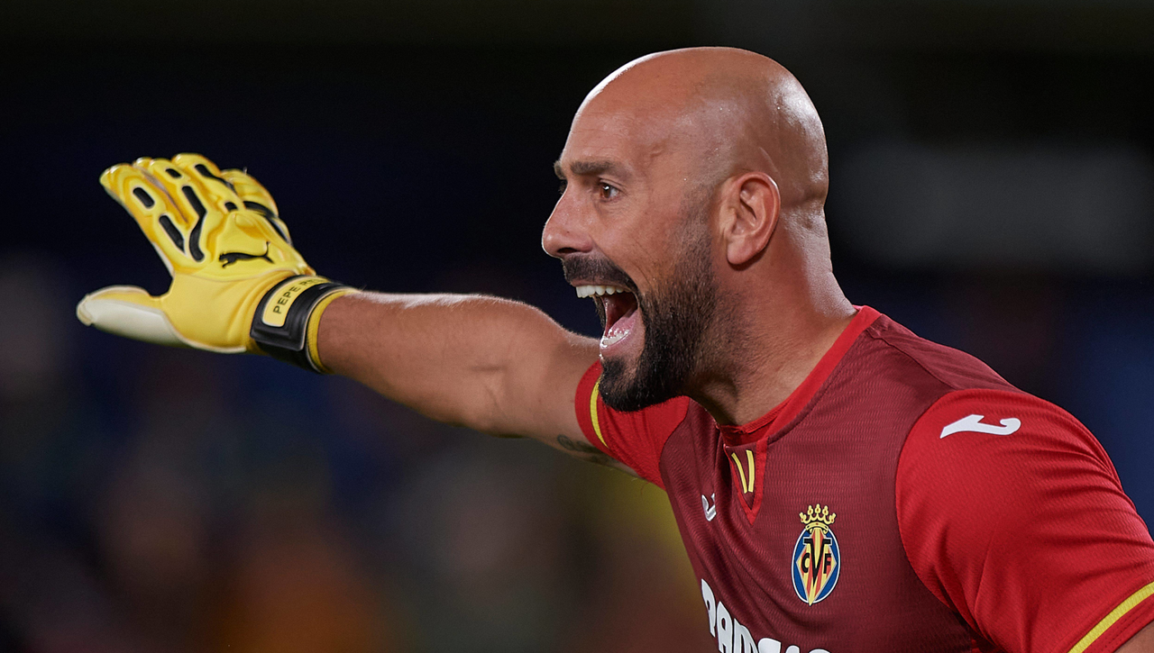 Nuevo problema en Villarreal, ahora con Pepe Reina