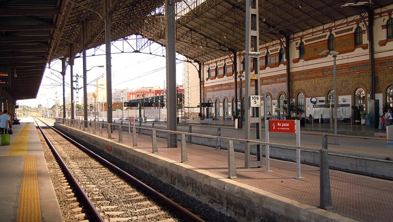 Encuentran un cadáver en las vías del tren de Jerez de la Frontera