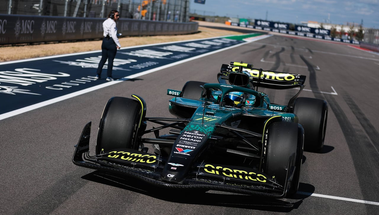 Fernando Alonso lanza un optimista mensaje tras el desastre en Austin