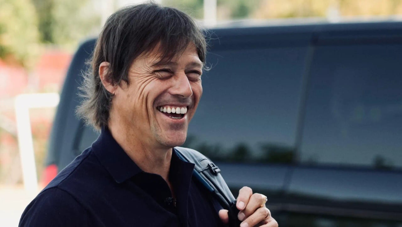 Matías Almeyda flipa con la ciudad deportiva del Sevilla