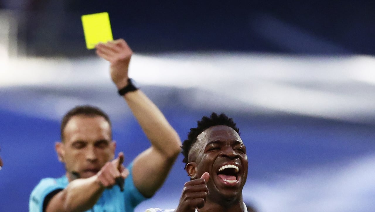 Los equipos más amonestados de Primera y el primero es el que piensas