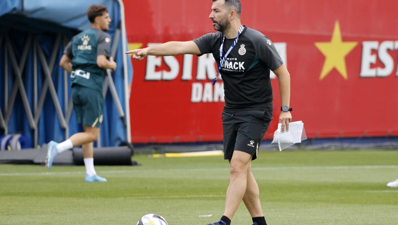 Las cinco claves del libro de estilo de Diego Martínez que ya triunfaron en Granada