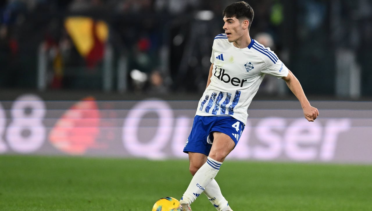 El Como ficha en propiedad a Álex Valle por seis millones