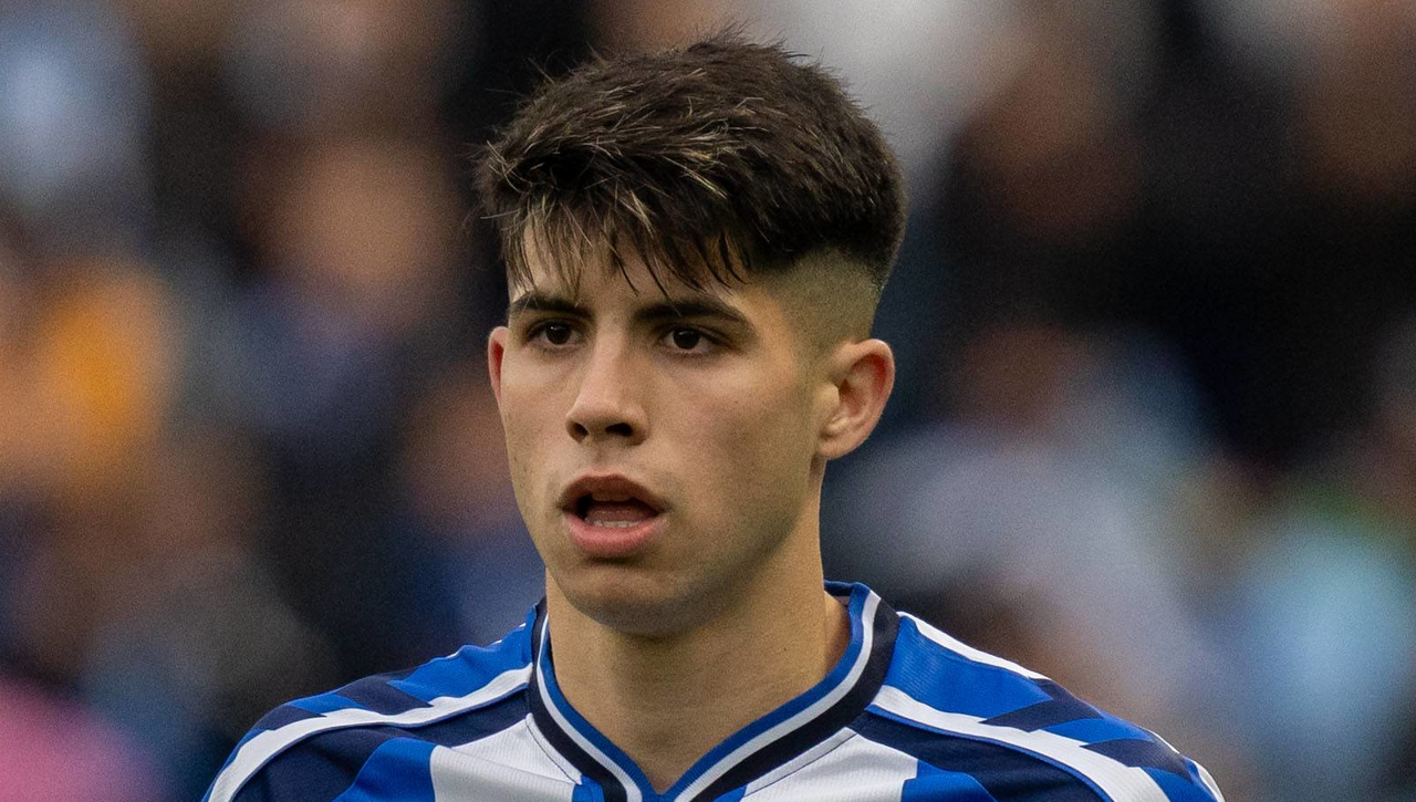 Antoñito Cordero da una lecicón de actitud en el Málaga