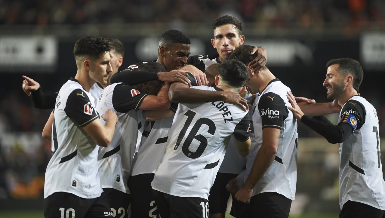 Himno del Valencia CF: historia y letra del himno del equipo de los "Murciélagos"