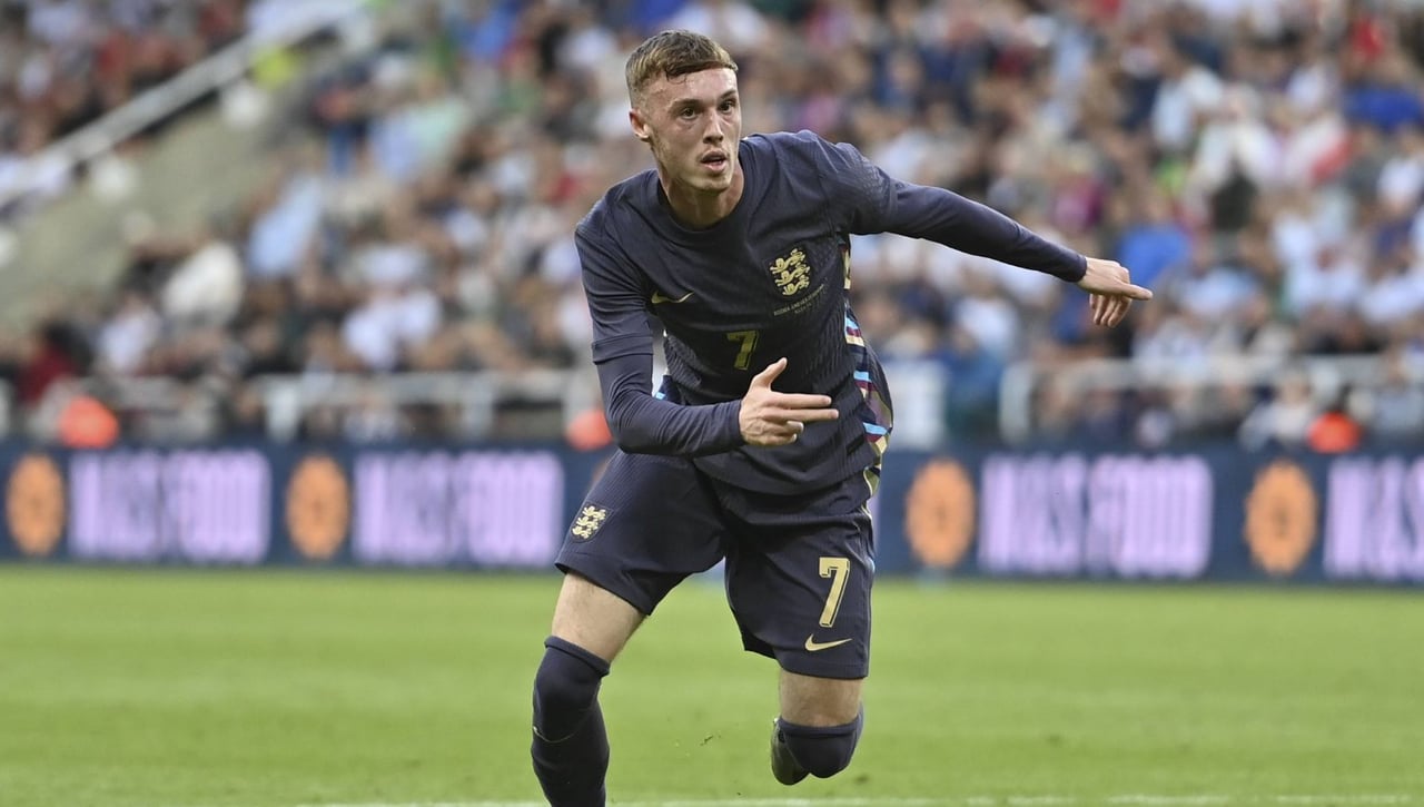 Cole Palmer pone en un aprieto a Southgate