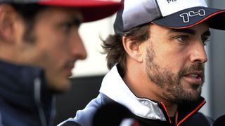 Las discrepancias entre Fernando Alonso y Carlos Sainz