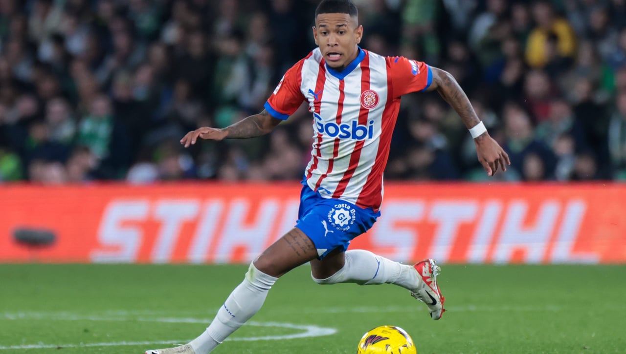 El Girona respira aliviado con Savinho