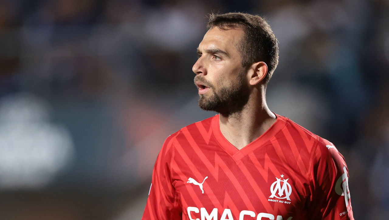 Pau López aclara su fichaje