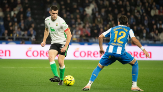 El Racing de Santander se aprovecha del palo a Deportivo de La Coruña, Las Palmas y Almería