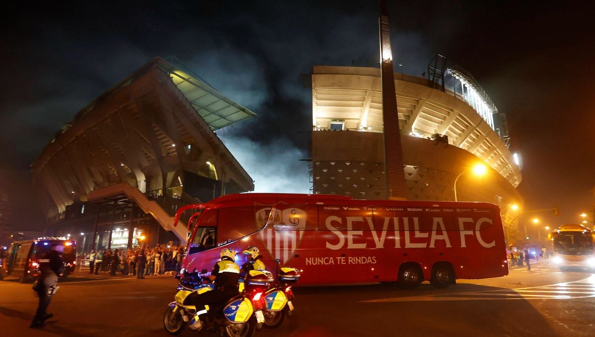 El Sevilla prepara el desembarco en el Villamarín, donde habrá un anfitrión inesperado
