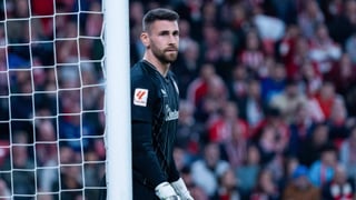 Unai Simón va a por Julen Guerrero