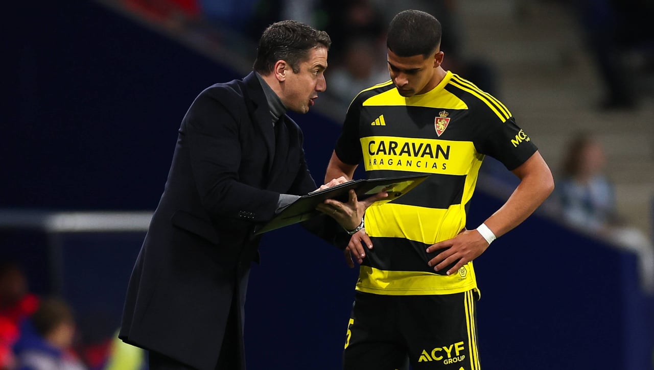 El experimentado técnico que ya suena para sustituir a Julio Velázquez en el Zaragoza