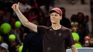 Sinner se gana otra final, supera a Carlos Alcaraz e iguala a Novak Djokovic 