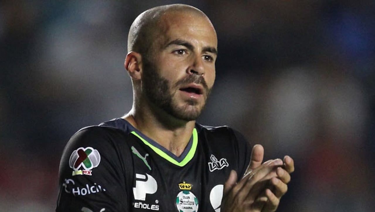 "Machista" y "facha", ataque directo hacia Carvajal