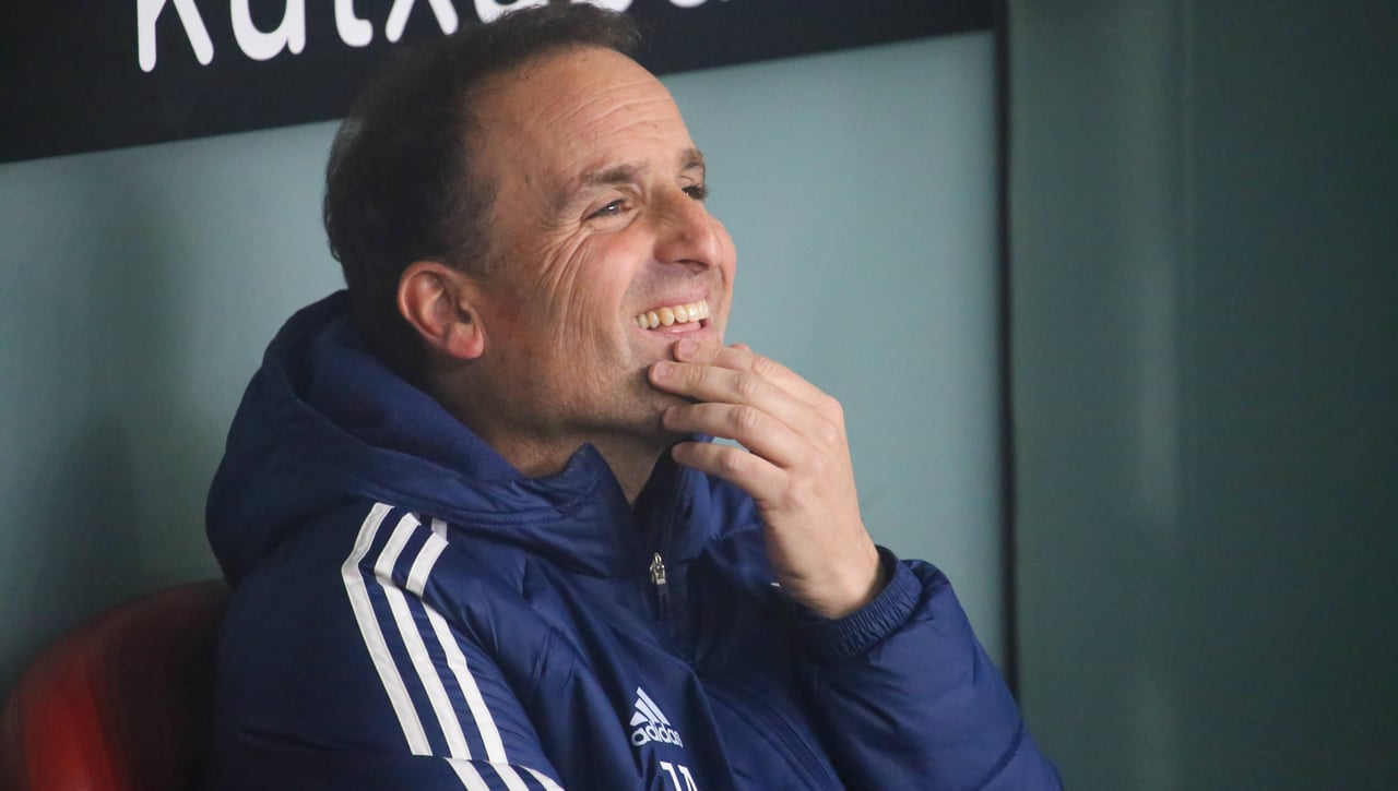 El examen de Arrasate ante la Real Sociedad, con Budimir y Raúl García