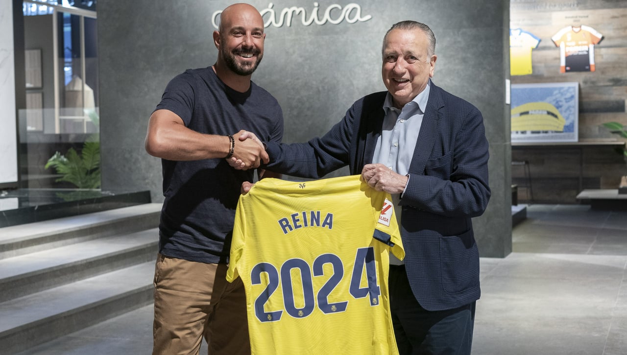 Pepe Reina renueva con el Villarreal y amenaza el récord de Joaquín