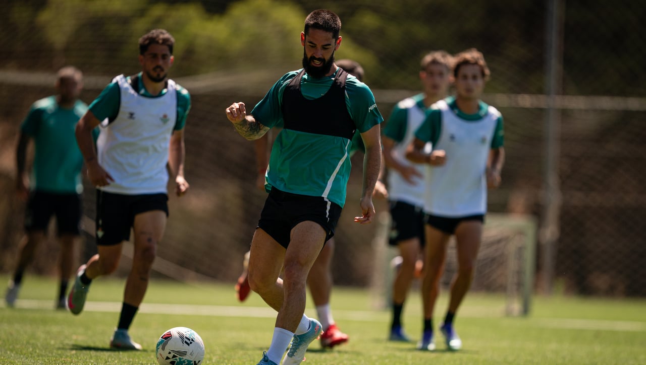 "Pellegrini es el entrenador más importante de mi carrera"