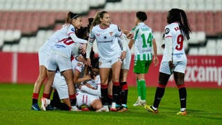 Sevilla 2-0 Betis: El derbi femenino se queda en casa por astucia, pegada y calidad