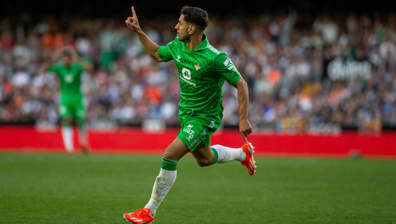 El homenaje de Ayoze a Rubén Castro que hace sonreír al beticismo