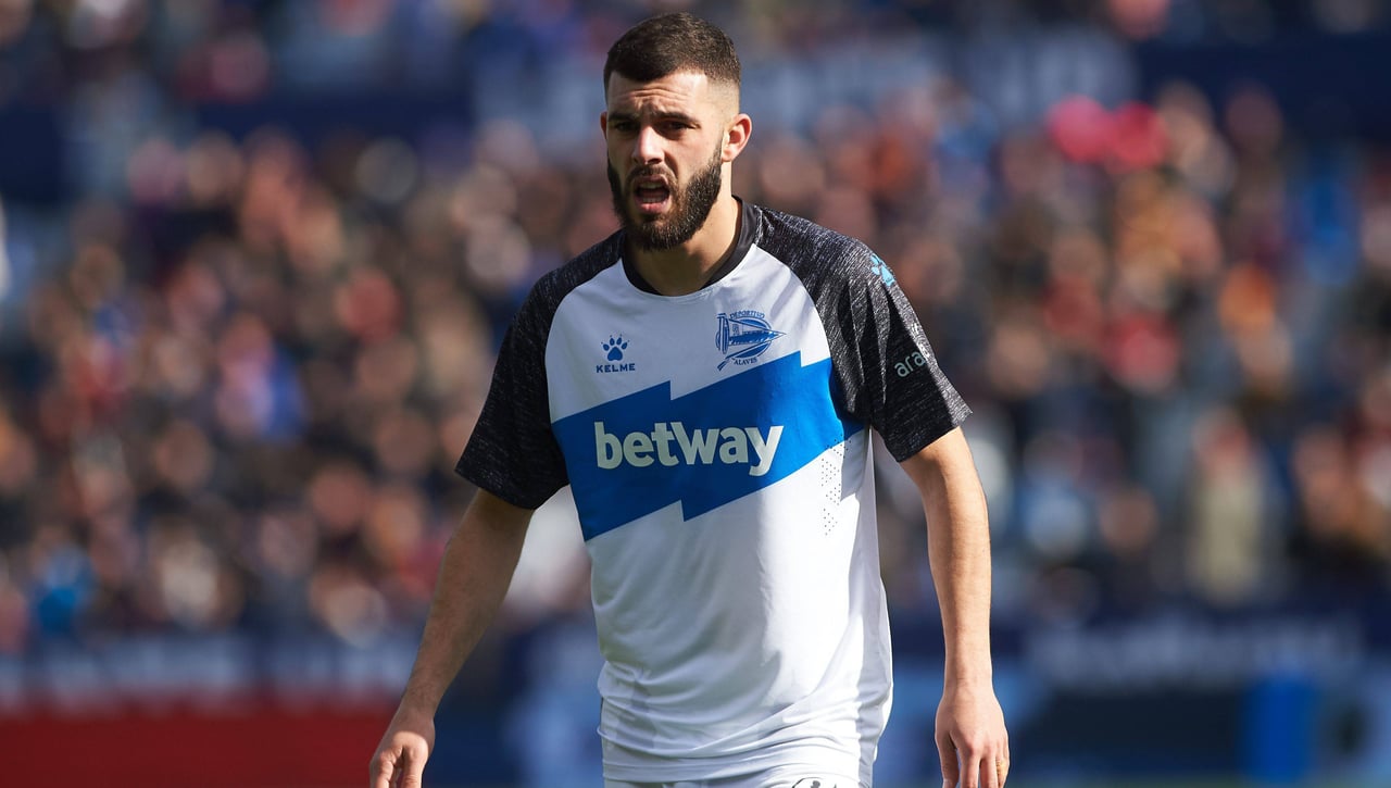 El Betis pasa a la acción por Luis Rioja: un 'palo' para el Valencia