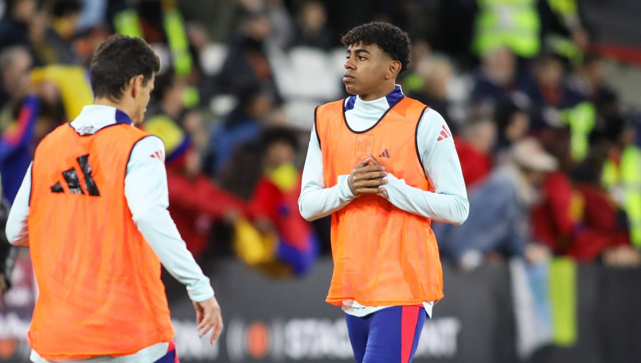 Lamine Yamal comunica su elección a Luis de la Fuente 