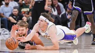 Luka Doncic se despide y sus Lakers lo celebran