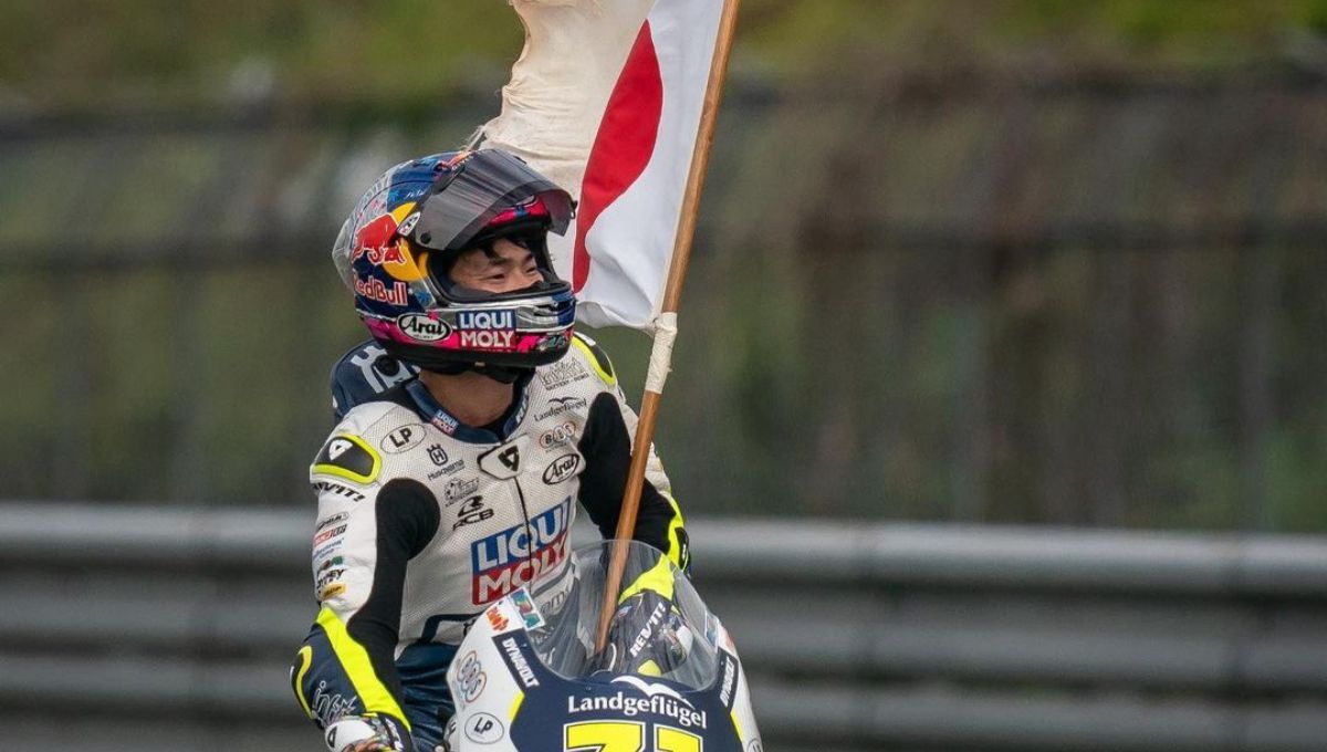 Sasaki rompe su maleficio en Moto3 a costa de Alonso y Ortolá