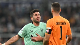 El lateral derecho, a debate en el Athletic Club: "Hay competencia y hay que aceptarlo"