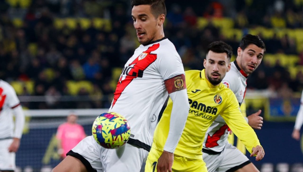 Dimitrievski sostiene al Rayo y Camello tumba al Villarreal