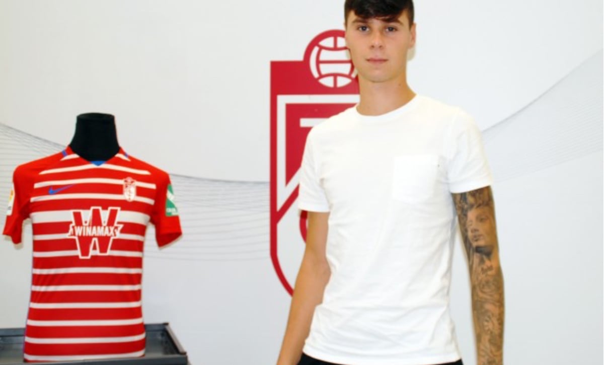 El Granada vende al capitán de su filial y se apunta una nueva tarea en defensa