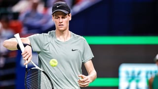 Jannik Sinner se queda solo