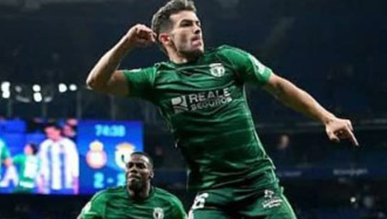 El canterano del Sevilla que ha recibido ofertas de medio mundo en este mercado