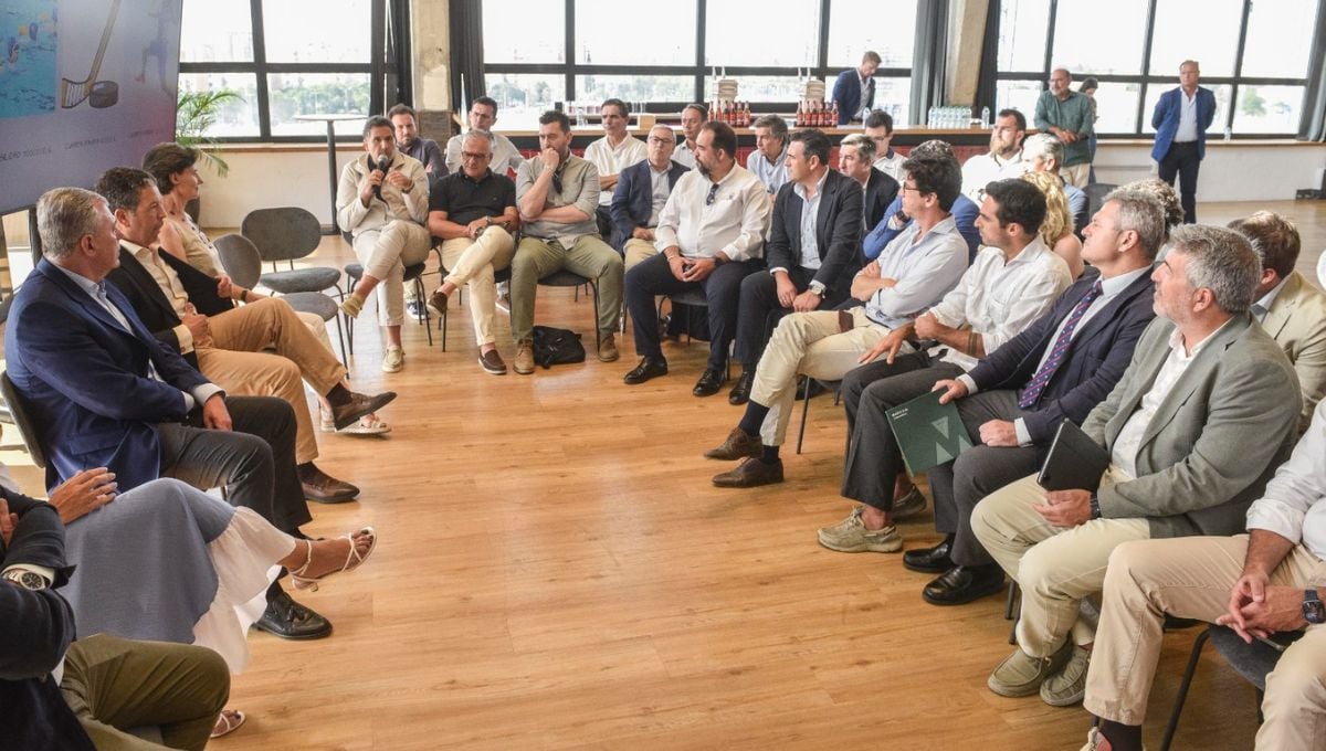 Sevilla cumple con sus clubes