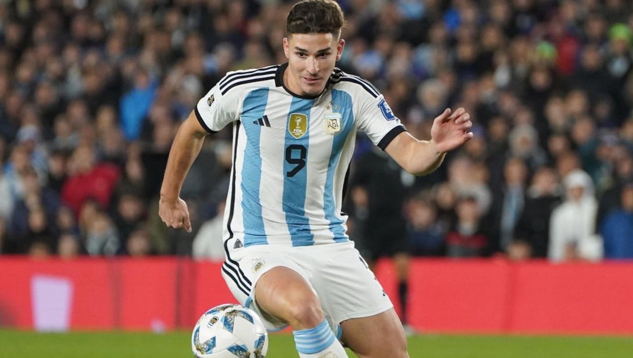 Robertone desvela el 'fichaje' de Julián Álvarez por el Almería