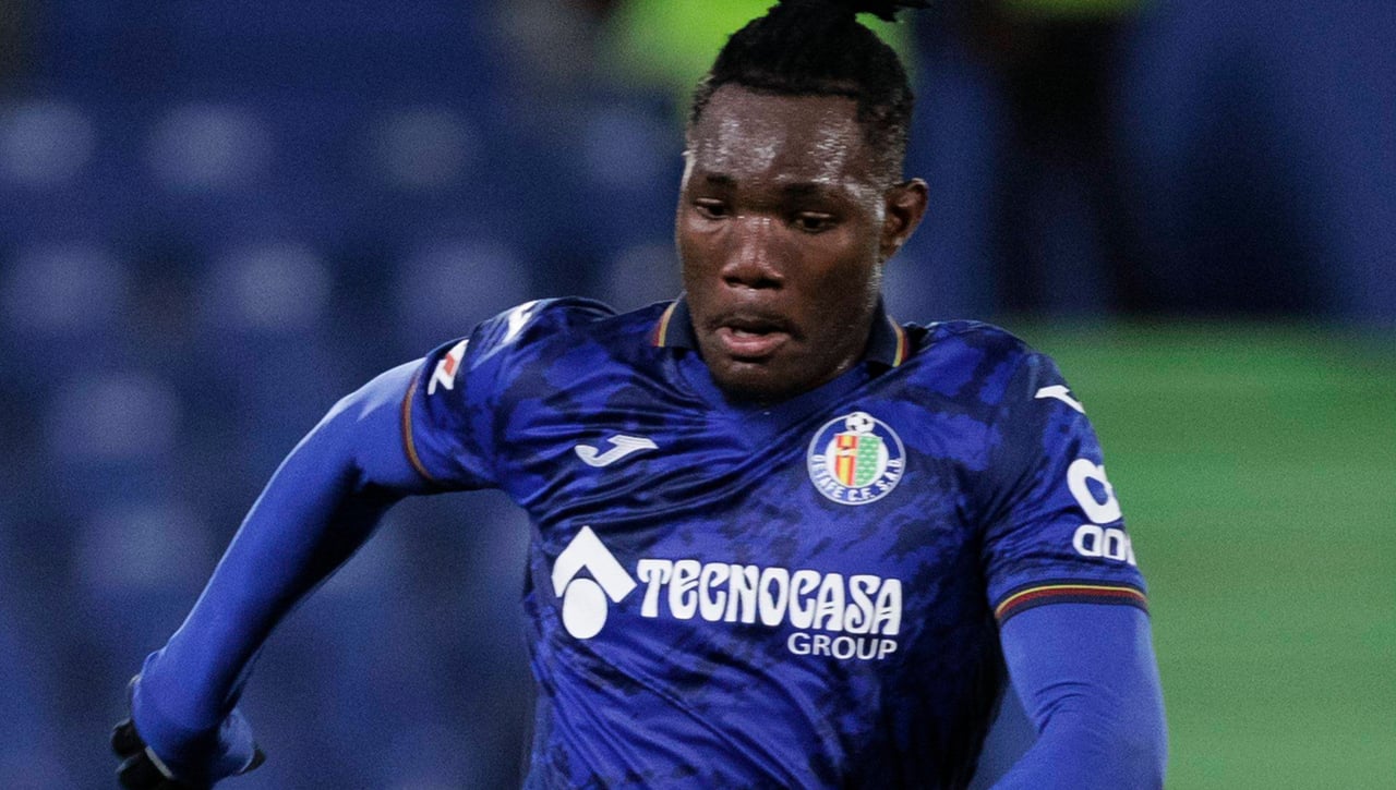 Elige a Christantus Uche