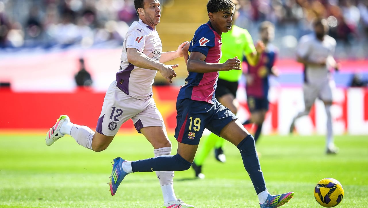 Atracan a Arthur en plena calle