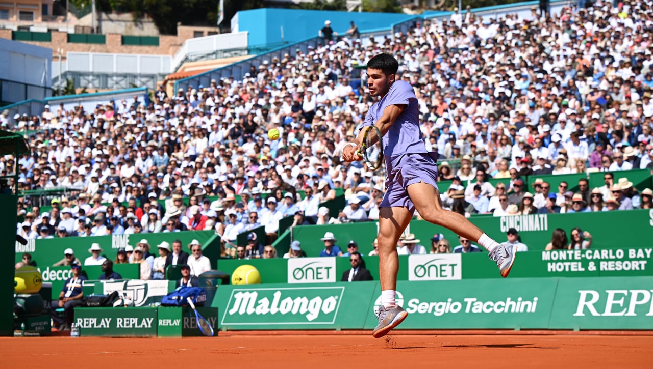 El sublime 'willy' de Carlos Alcaraz en Montecarlo, nominado a mejor punto de 2025