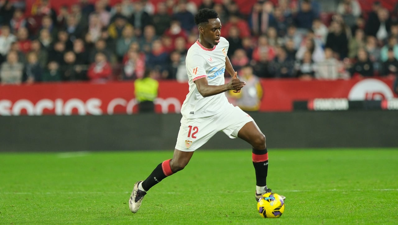 El Sevilla cruza los dedos con Sambi Lokonga