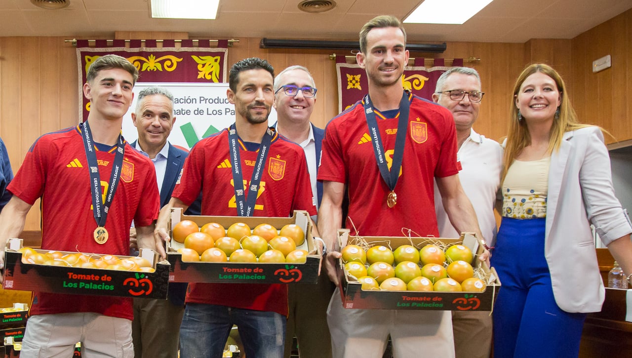 Jesús Navas recibirá en plata el oro de Los Palacios