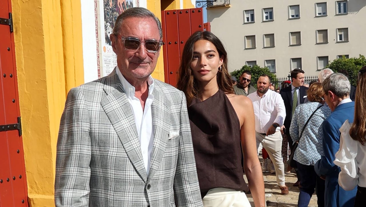 La Feria de Abril de Sevilla desata a Carlos Herrera