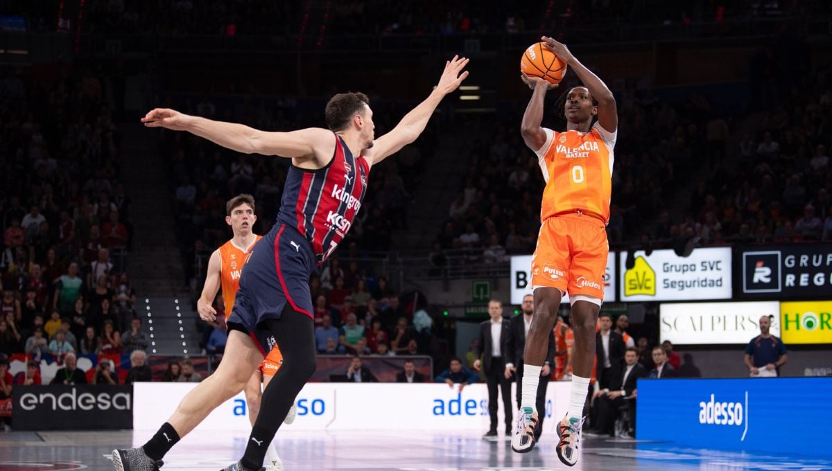 El terremoto final del Buesa Arena premia al Valencia Basket y Joel Parra se corona en la ACB
