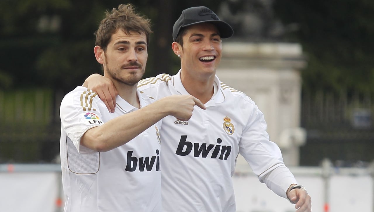 Desvelan un "romance clandestino" de Iker Casillas con una ex de Cristiano Ronaldo