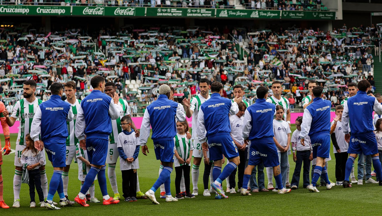 El carril derecho del Oviedo sufrirá el próximo encuentro con la baja de Nacho Vidal