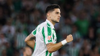 El Betis, abierto a negociar con Bartra