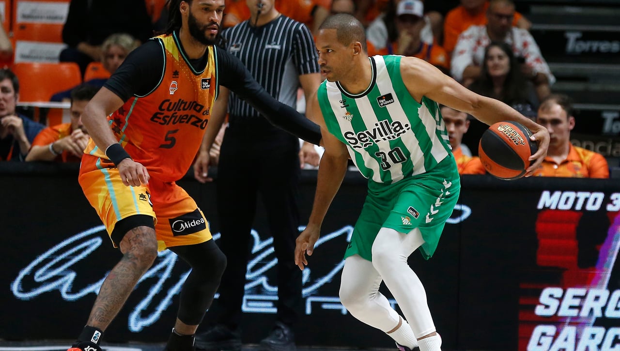 87-81. Evans conecta al Valencia y Jones doblega a un batallador Betis