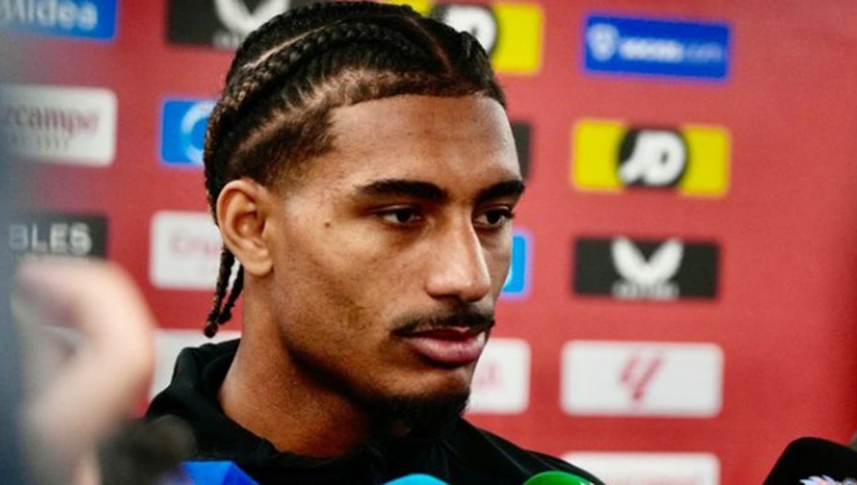 Badé se despide del Sevilla con una promesa: "No es fácil"