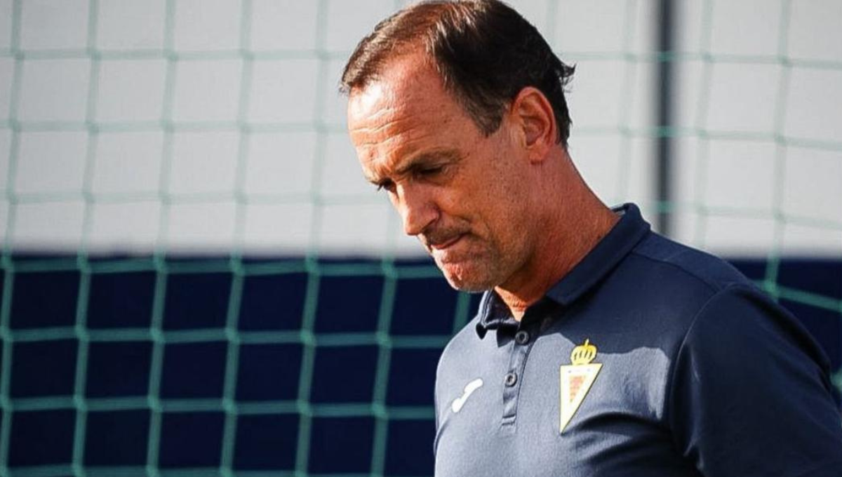 Tras ser despedido, Etxeberria entra en conflicto con el Real Murcia