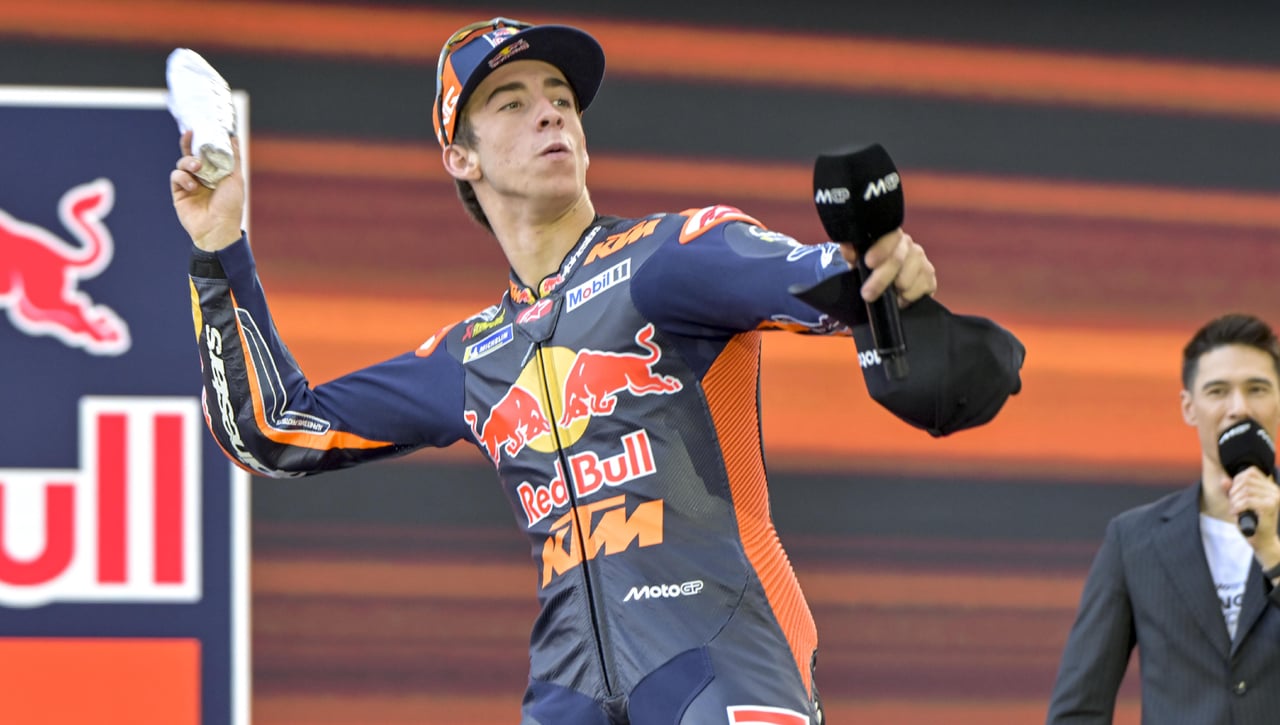 Pedro Acosta se frota las manos con Ducati